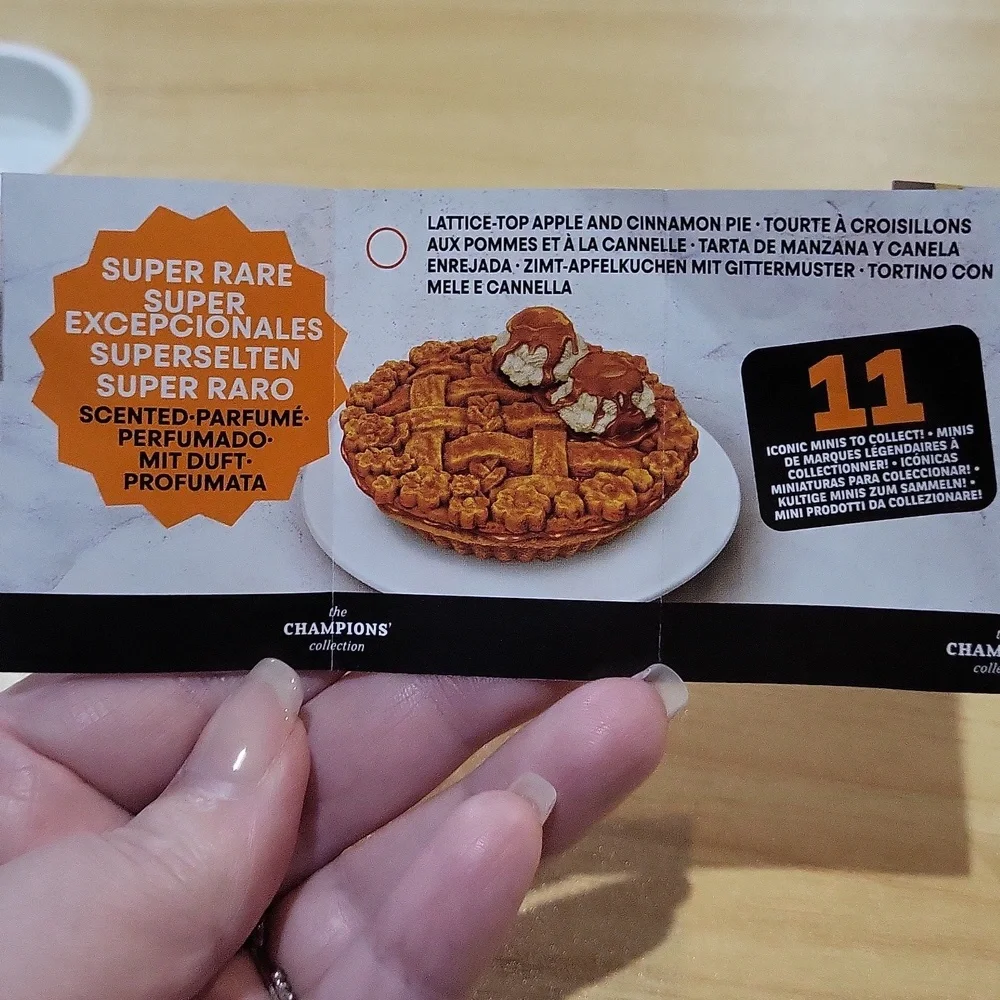 Mini Brands Create MasterChef Lattice Apple Pie